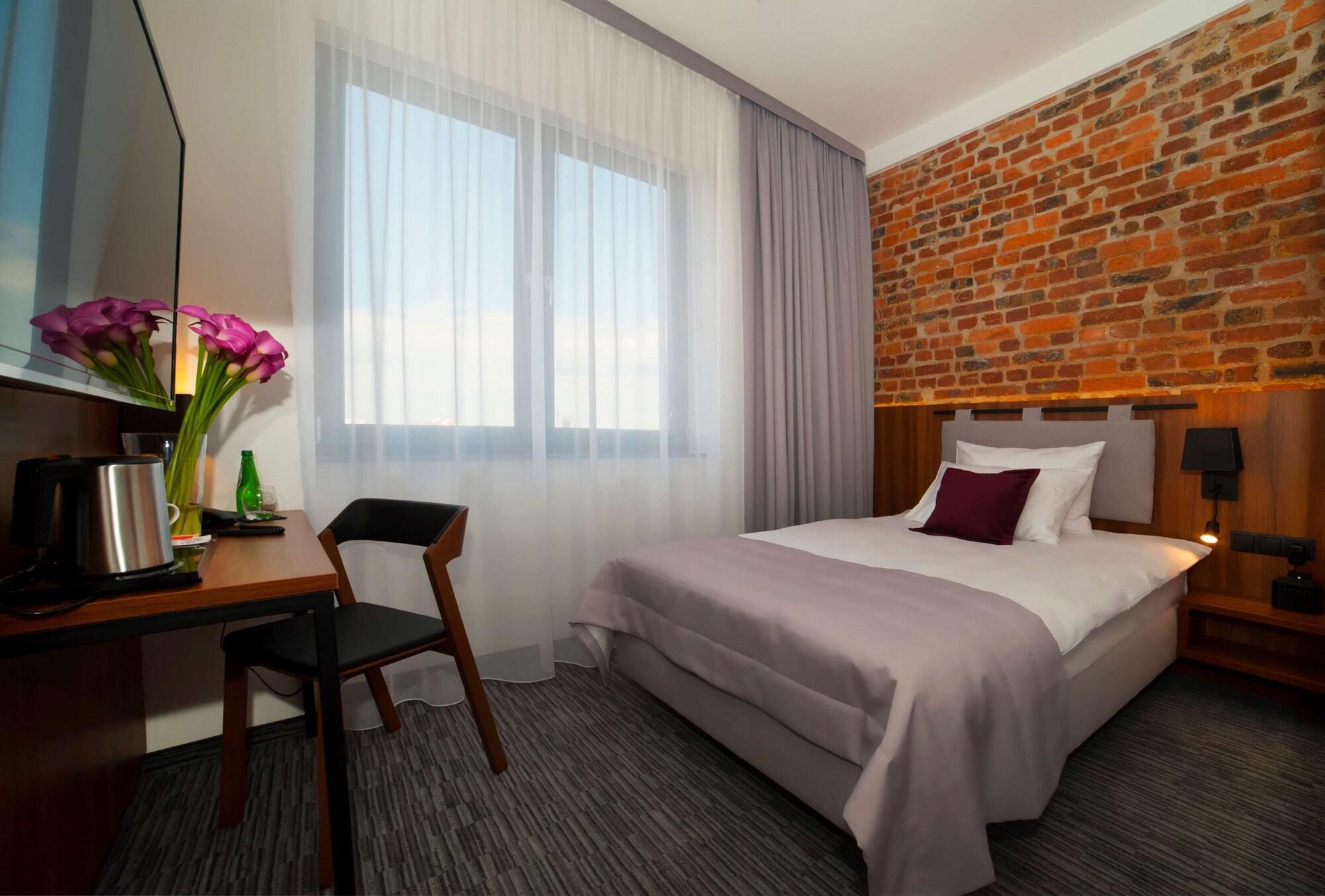 Best Western Hotel Mariacki Katowice Exterior photo