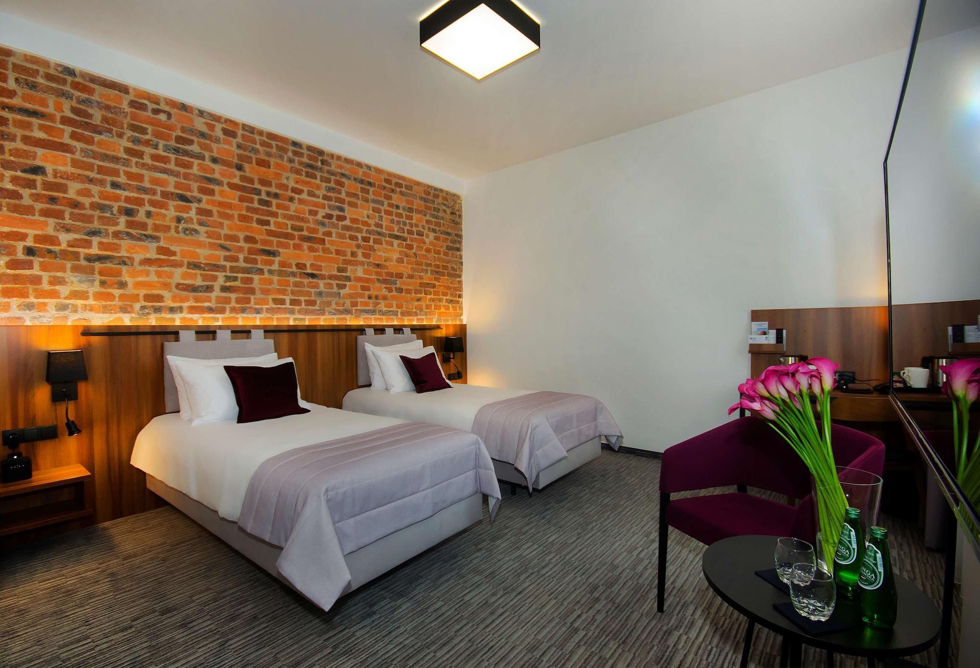 Best Western Hotel Mariacki Katowice Exterior photo